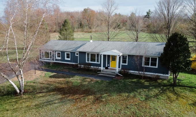 Ancram Maison | Newly Renovated "Yellow Door Ranch" on 7 acres sleeps 10