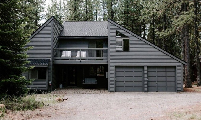 Black Butte Ranch Maison | EMPLACEMENT FRAIS, LÉGER ET PARFAIT À CÔTÉ DU VITRAGE MEADOW POOL / REC CENTER