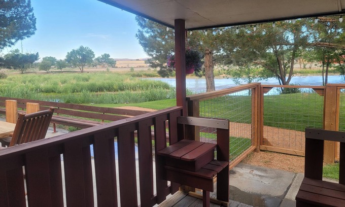 Delta Appartement | Premiere Double Queen Suite at Riverwood Inn Hotel