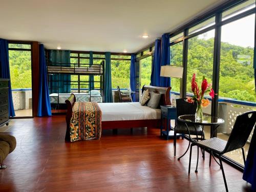Koror Appartement | Ngermid Oasis- 1BD, Beautiful Lodge, Amazing Views
