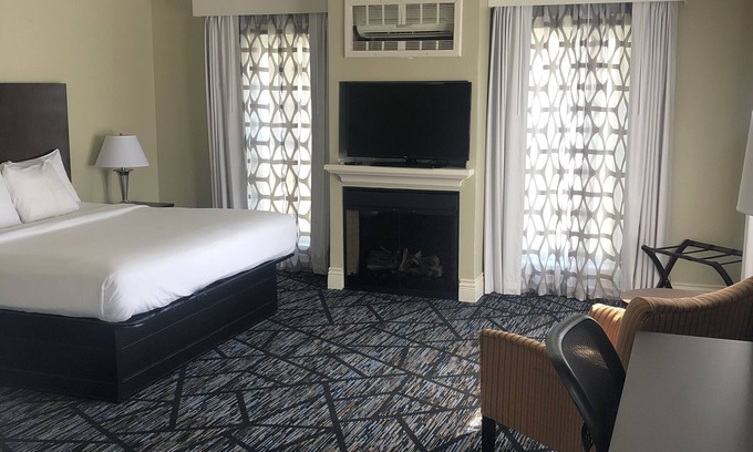 Lewiston Hôtel | Niagara Crossing Hotel and Spa King Room