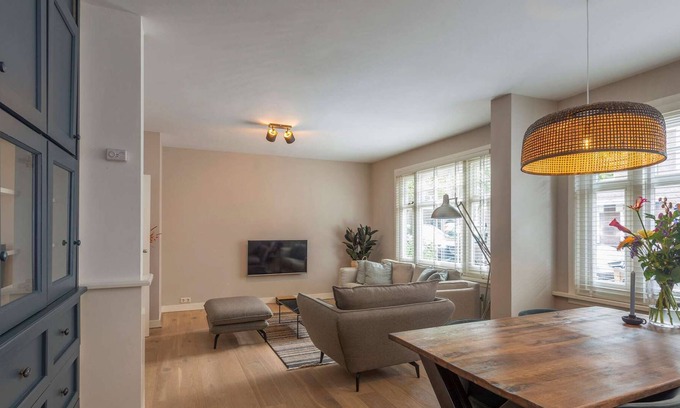 Frankendael Appartement | Nice 3 room ground floor apartment with garden