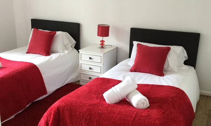 Basildon Maison | Belle maison de 4 chambres près du centre ville de Basildon pour 8 personnes