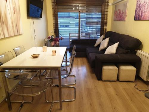 Mollet del Valles Appartement | Nice and sunny apartment near Barcelona