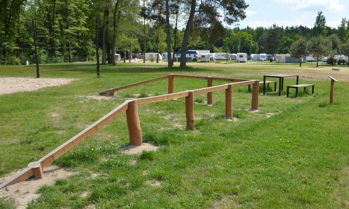 Hradec Kralove Maison | Joli appartement dans une maison de vacances avec WIFI, TV, patio et animaux admis