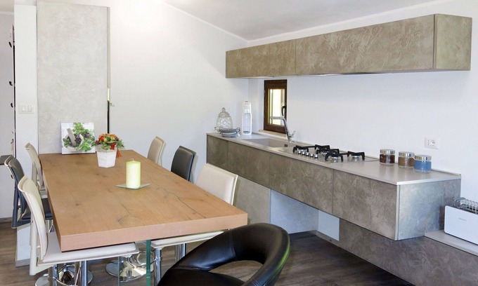 Cologna Spiaggia Villa | Appartement dans une maison de vacances avec climatisation, WIFI, bain à remous, piscine, TV, patio
