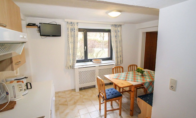 Muhldorf Appartement | Bel appartement pour 7 personnes avec WIFI, TV, terrasse et vue panoramique