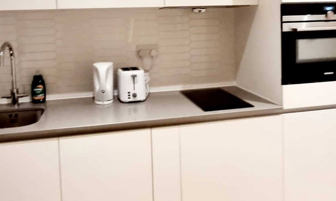 Loxford Maison | NICE APARTMENT CLOSE TO ILFORD STATION Free Wi-Fi & Netflix