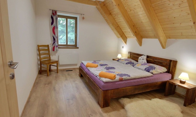 Tanvald Appartement | Joli appartement pour 12 personnes avec WIFI, TV et terrasse