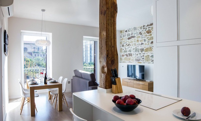 Gros Appartement | Bel appartement pour 4 personnes au centre près de la plage. WI-FI et AC.