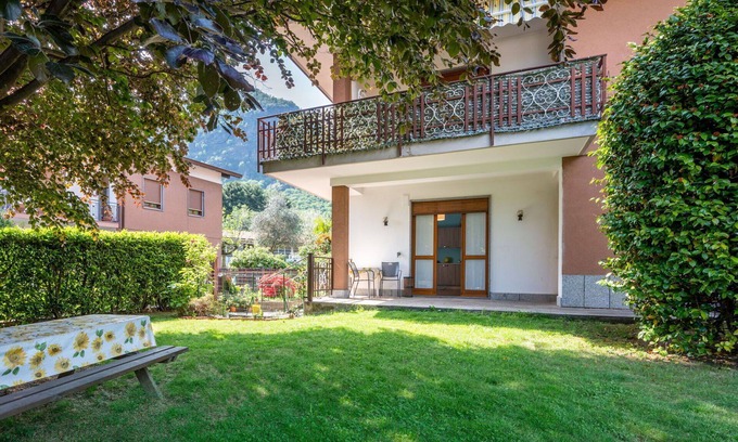 Omegna Appartement | Agréable appartement pour 2 personnes avec WIFI, TV, patio et animaux admis