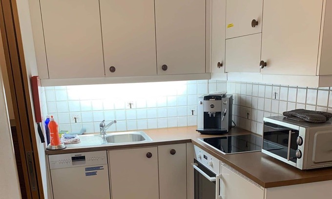Engelberg Appartement | Confortable appartement pour 3 personnes avec WIFI, TV, balcon, animaux admis et parking