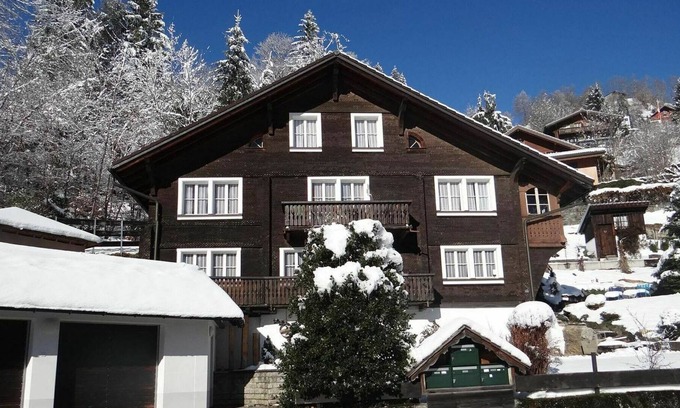 Engelberg Appartement | Bel appartement pour 4 personnes avec WIFI, TV, balcon, animaux admis et parking