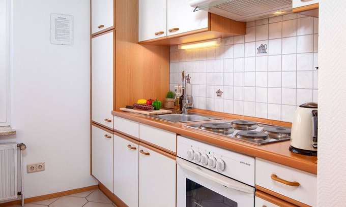 Norden Appartement | Agréable appartement pour 4 personnes avec TV, balcon et parking