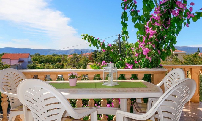 Milohnici Appartement | Joli appartement pour 4 personnes avec WIFI, climatisation, TV et terrasse