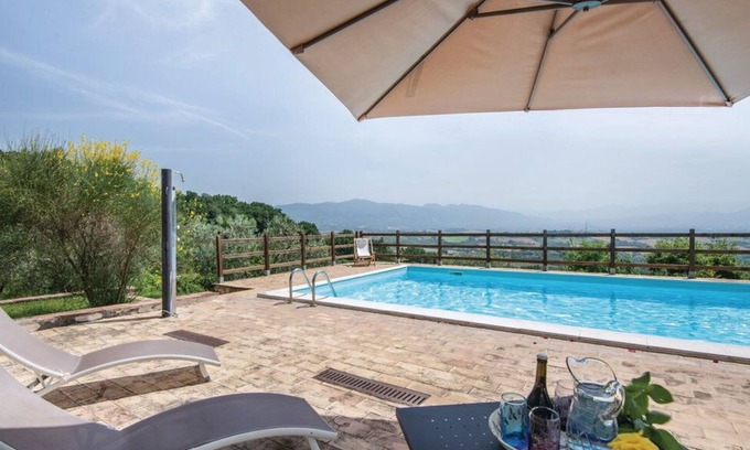 Fornole Appartement | Nice apartment for 4 guests with pool, WIFI, A/C, TV and veranda