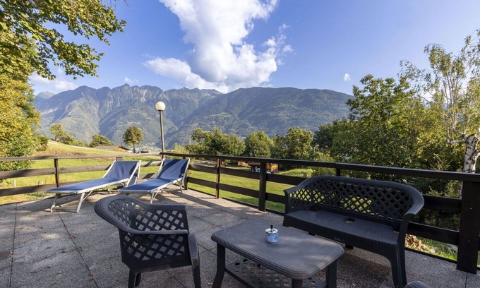 Morbegno Appartement | Confortable appartement pour 4 personnes avec WIFI, terrasse et animaux admis