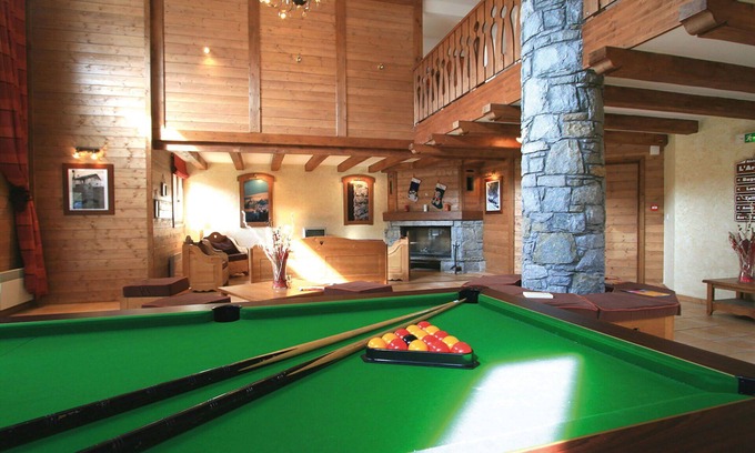Plan Peisey Appartement | Bel appartement pour 6 personnes avec WIFI, piscine, TV, terrasse et animaux admis