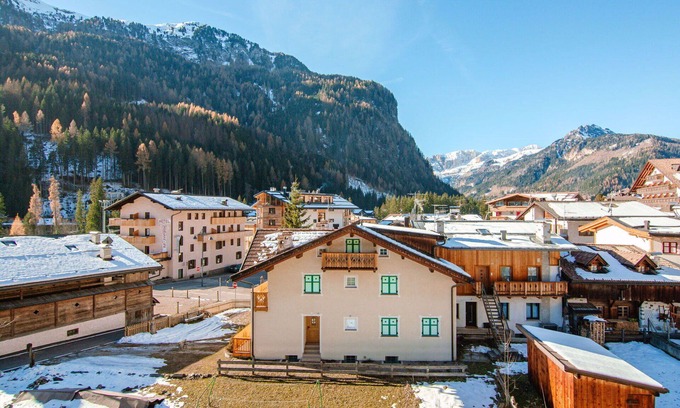 Canazei Appartement | Joli appartement pour 6 personnes avec WIFI, TV et terrasse