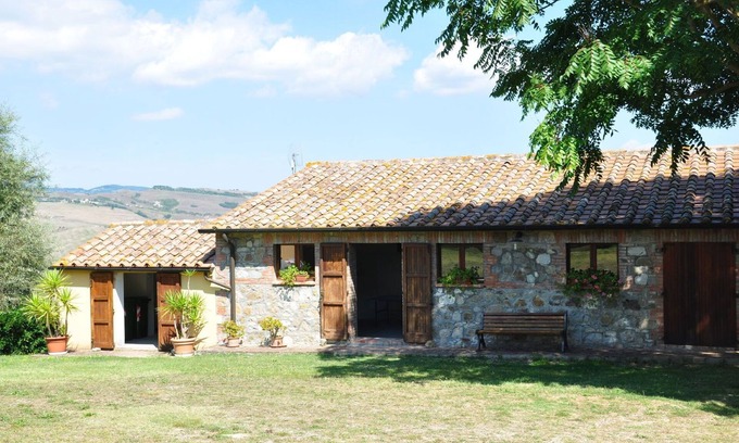 Il Poggio Appartement | Bel appartement pour 6 personnes avec piscine, WIFI, TV, animaux admis, vue panoramique et parking