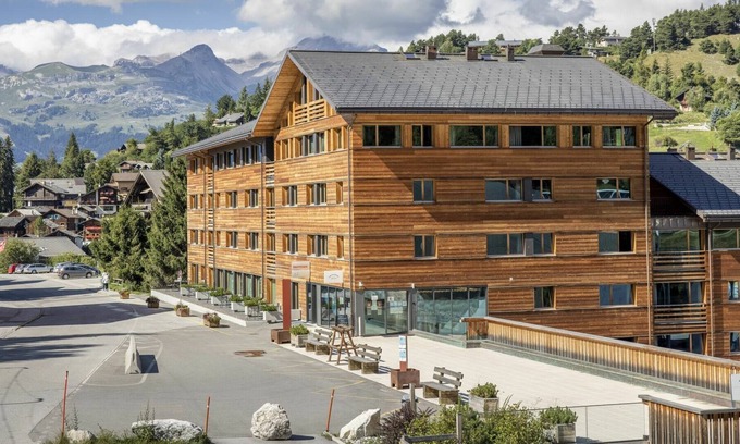 Chalais Appartement | Joli appartement pour 8 personnes avec WIFI, bain à remous, TV, animaux admis et parking