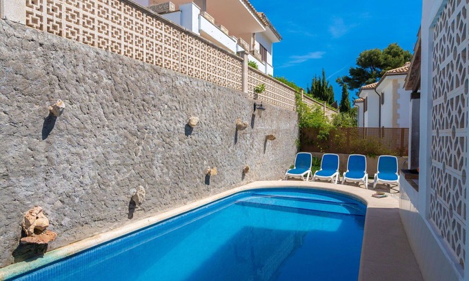 Cala Carbo Appartement | Nice apartment for 8 people with WIFI, pool, A/C, TV and terrace