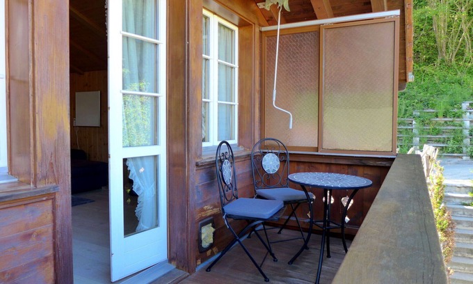 Hünibach Appartement | Confortable appartement pour 4 personnes avec WIFI, TV et balcon
