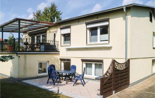 Alt Bukow Appartement | Nice Apartment In Alt Bukow Ot Teschow
