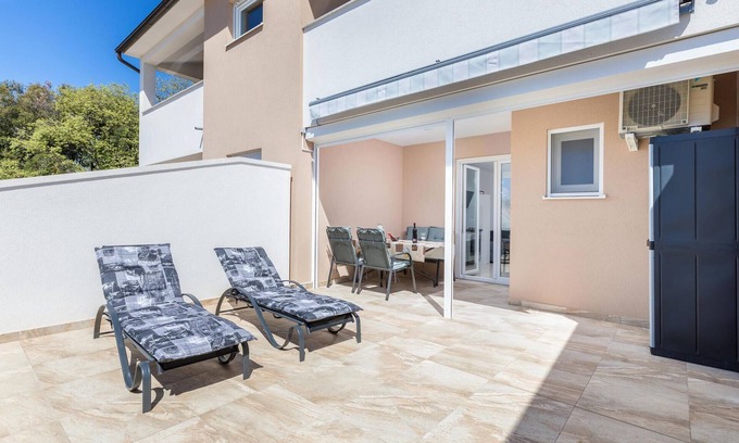 Barbariga Appartement | Bel appartement à Barbariga avec WiFi
