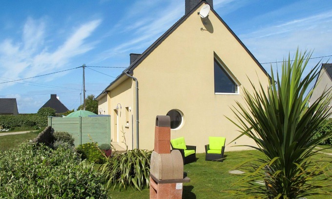 Kerlouan Maison | Agréable appartement dans une maison de vacances pour 5 personnes avec TV, terrasse et parking