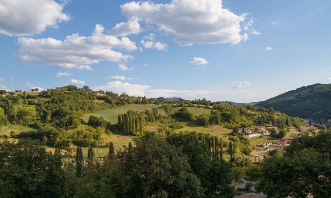 Pietralunga Appartement | Bel appartement dans le centre historique du village, avec vue sur les collines