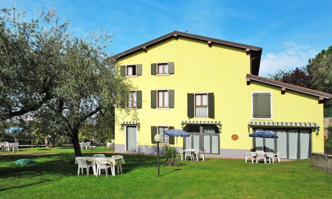 Bardolino Villa | Bel appartement dans une maison de vacances avec WIFI, piscine, climatisation et TV