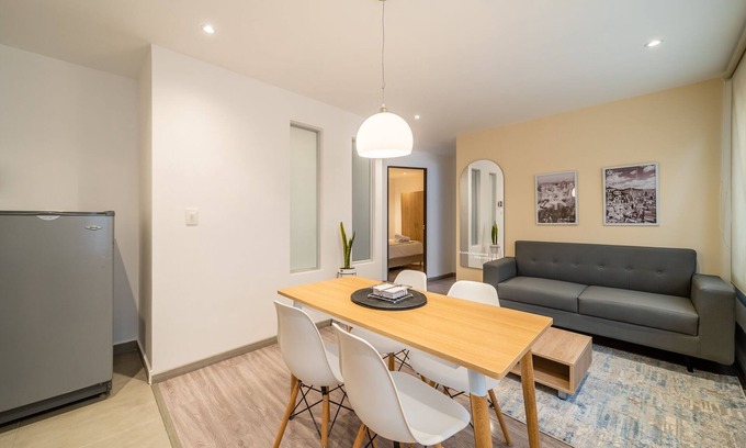 Financial District Appartement | Nice Apartment in Zona G with Laundry Facilities