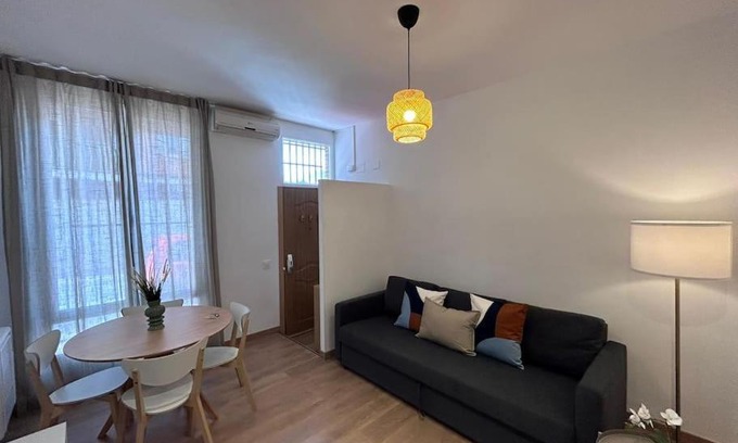 Villa de Vallecas Appartement | Nice apartment on street level in Vallecas. PNu