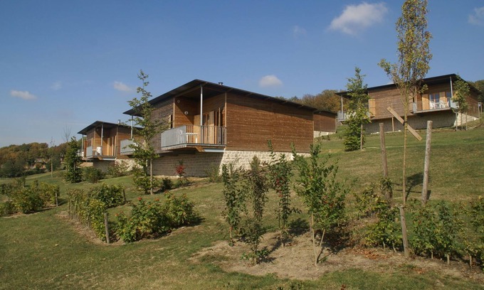 Eppe-Sauvage Maison | Nice apartment with a lakeview in ValJoly