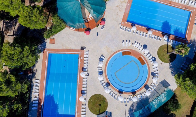 Acaya Autre | Appartement avec climatisation, WIFI, piscine, TV, balcon, animaux admis, parking, près de Lecce
