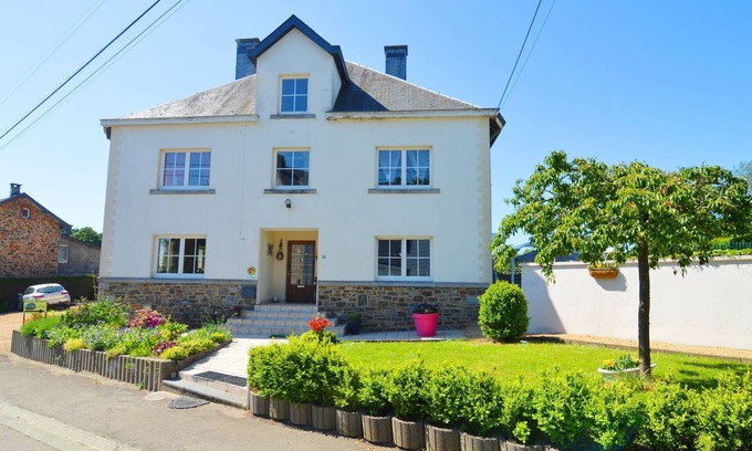 Tillet Maison | Maison de vacances meublée à Tillet avec terrasse privée