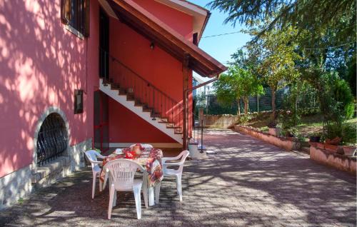 Bellante Maison | Nice Home In Bellante With Kitchen