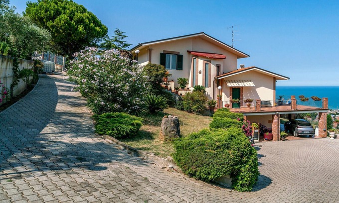 Roseto degli Abruzzi Maison | Magnifique maison à Belsito avec WiFi