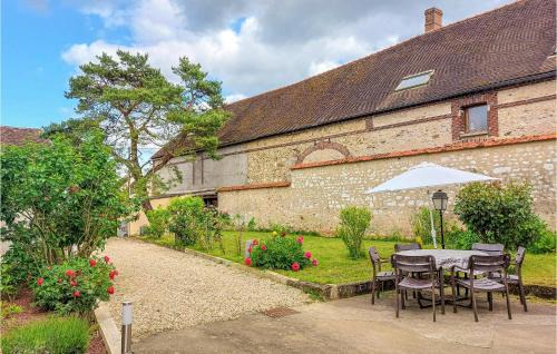 Etigny Maison | Nice Home In Étigny With Wifi