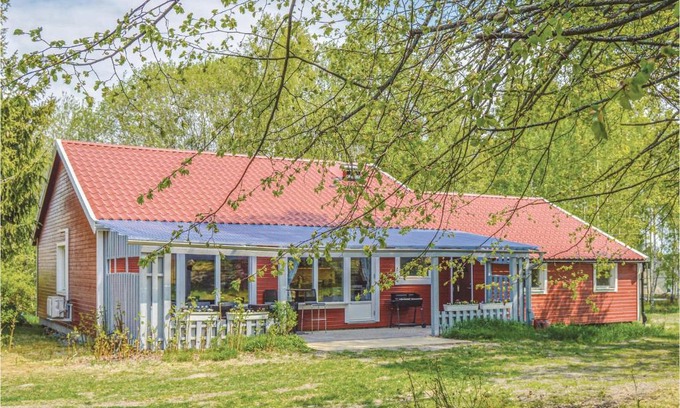 Olsta Maison | Nice Home In Färentunna