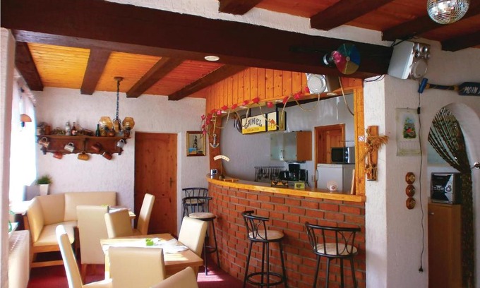 Satow Maison | Nice home in Hanstorf with 5 Bedrooms and WiFi