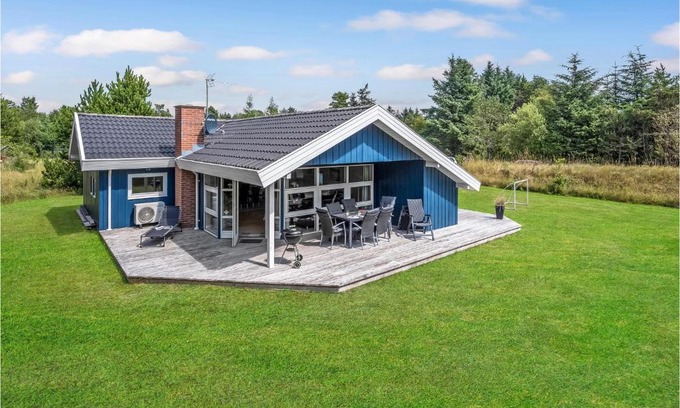 Lodbjerg Hede Maison | Nice Home In Ringkøbing With Kitchen