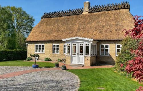 Tolk Maison | Nice Home In Tolk With Wifi