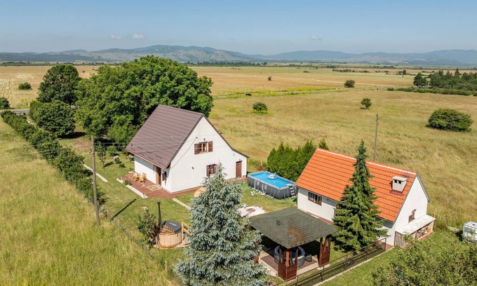 Udbina Maison | Nice home in Udbina with house a panoramic view