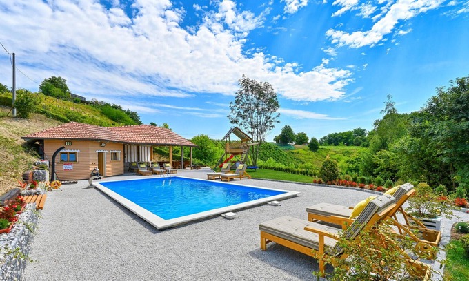 Donja Voca Maison | Belle maison à Varazdin avec sauna