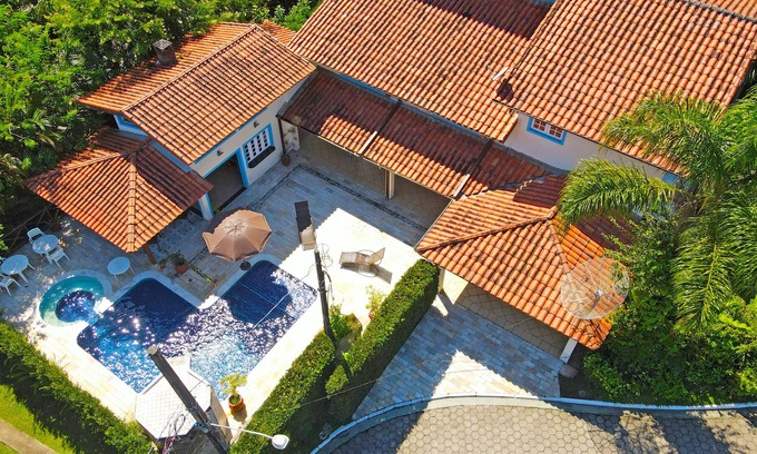 Praia do Pauba Maison | Belle maison dans Condo - Sao Vicente - 5 chambres avec 4 suites