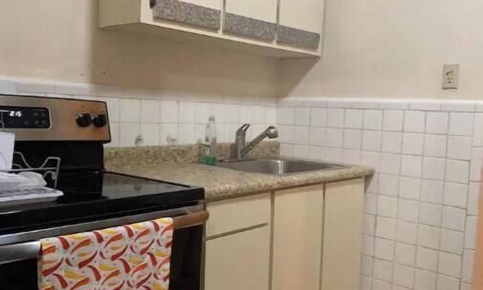 Mayaguez Pueblo Maison | Nice House near University of Mayaguez with covered and gated car parking.