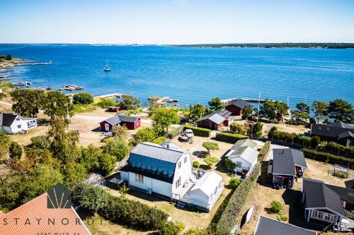Sissehall Maison | Nice house with a panoramic view of the sea on beautiful Hasslo outside Karlskrona