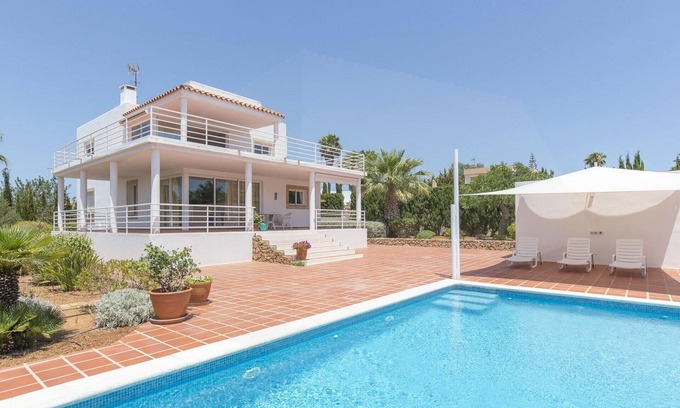 Santa Eulalia del Rio Appartement | Bel appartement moderne avec piscine